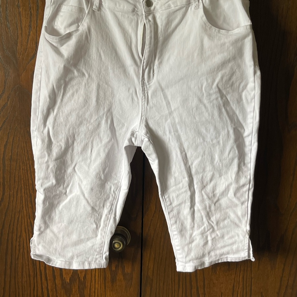 SHEIN Women's White Bermudas